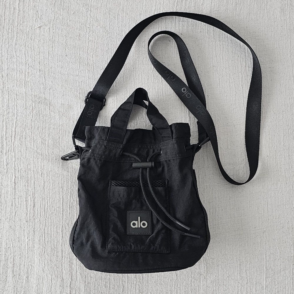 Alo Crossbody Bucket Bag